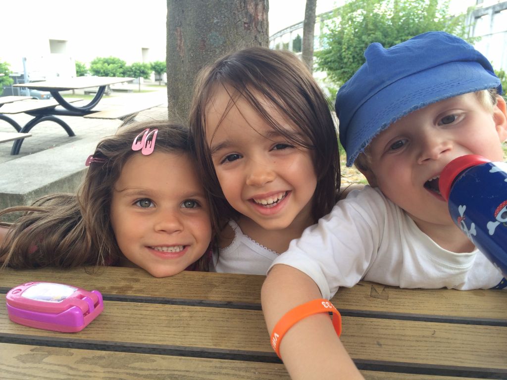 Village Camps International Summer Camp VDC Geneva 2016-08-12 https://www.villagecamps.com/journals_admin/images/1666-0025-IMG_0543.jpg