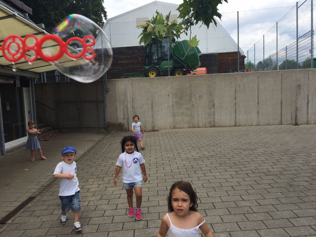 Village Camps International Summer Camp VDC Geneva 2016-08-12 https://www.villagecamps.com/journals_admin/images/1666-0026-IMG_0521.jpg