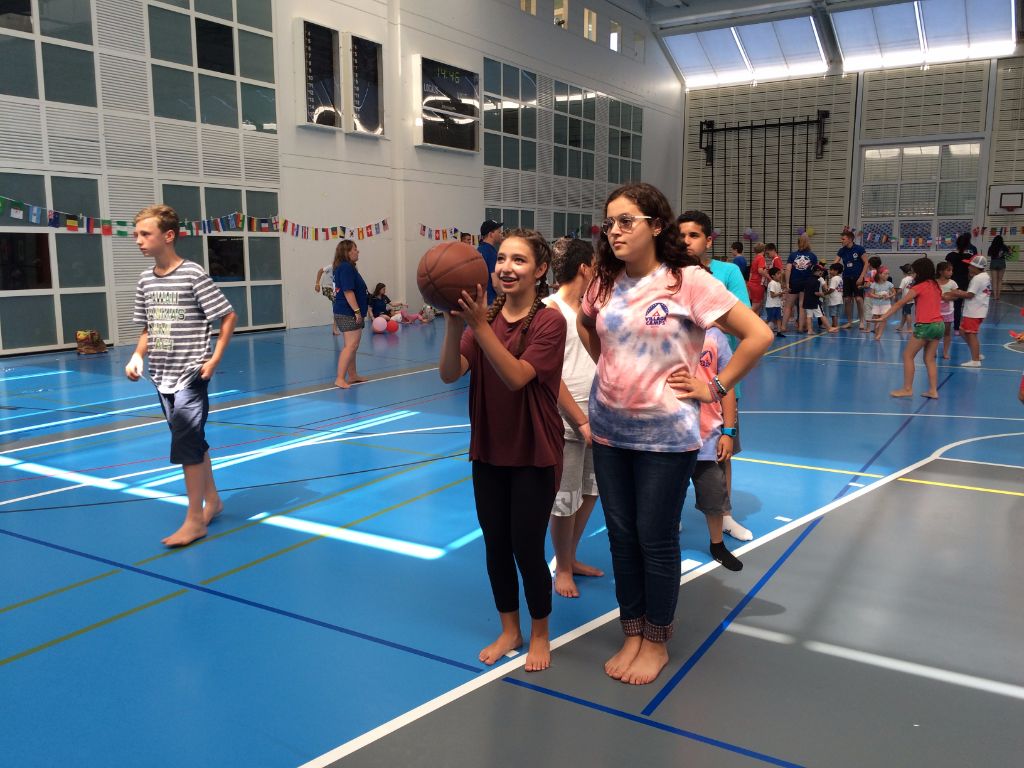 Village Camps International Summer Camp VDC Geneva 2016-08-12 https://www.villagecamps.com/journals_admin/images/1667-5178-IMG_3010.jpg