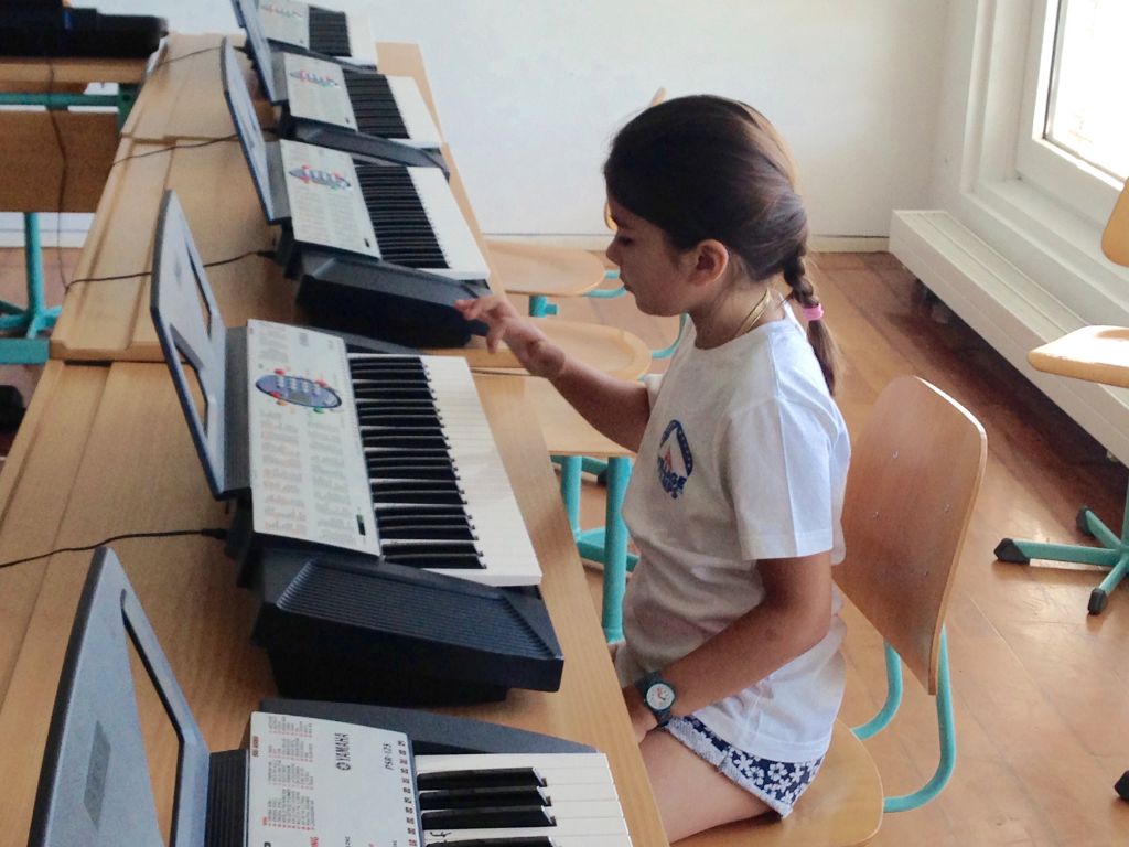 Village Camps International Summer Camp VDC Geneva 2016-08-12 https://www.villagecamps.com/journals_admin/images/1676-2060-IMG_0470.jpg