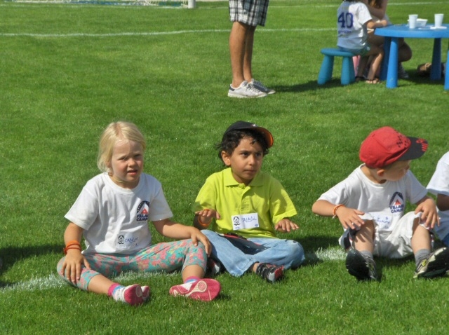 Village Camps International Summer Camp VDC Geneva 2016-08-12 https://www.villagecamps.com/journals_admin/images/313-23-HPIM6065.jpg