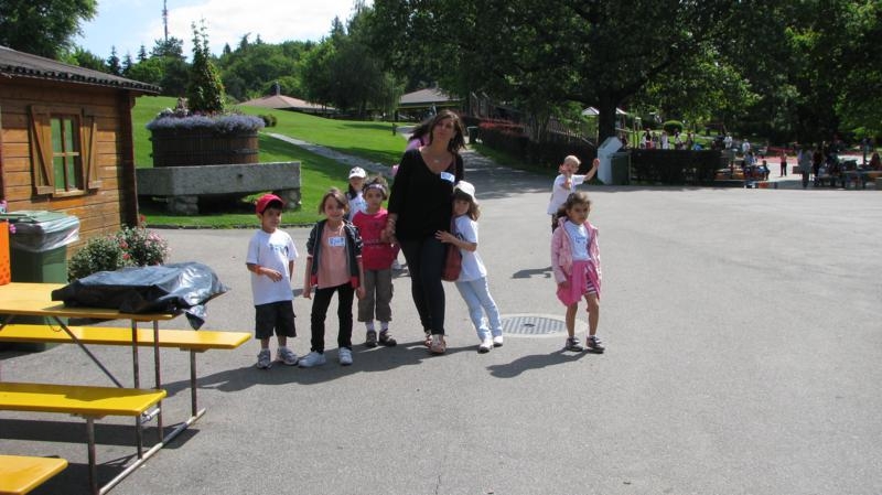 Village Camps International Summer Camp VDC Geneva 2016-08-12 https://www.villagecamps.com/journals_admin/images/455-34-IMG_6569_800x449.jpg