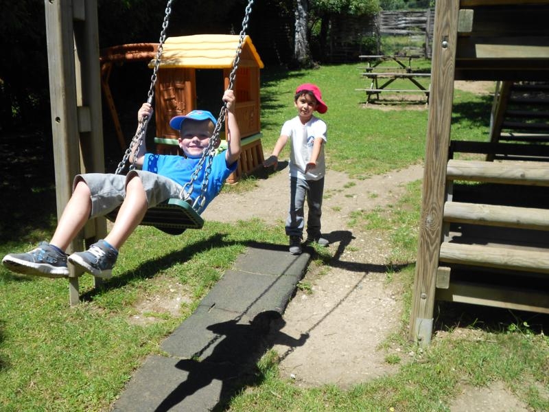 Village Camps International Summer Camp VDC Geneva 2016-08-12 https://www.villagecamps.com/journals_admin/images/459--DSCN0728_800x600.jpg