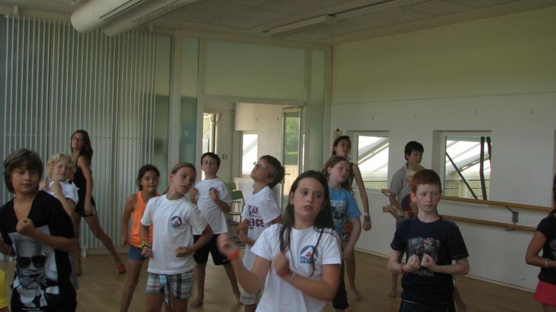 Village Camps International Summer Camp VDC Geneva 2016-08-12 https://www.villagecamps.com/journals_admin/images/569-34-IMG_8305_800x449.jpg