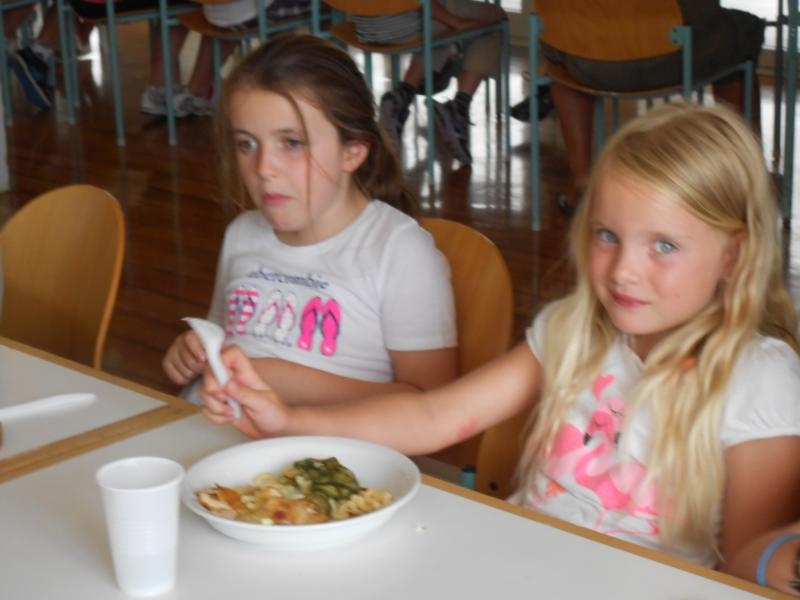 Village Camps International Summer Camp VDC Geneva 2016-08-12 https://www.villagecamps.com/journals_admin/images/571-34-DSCN0912_800x600.jpg