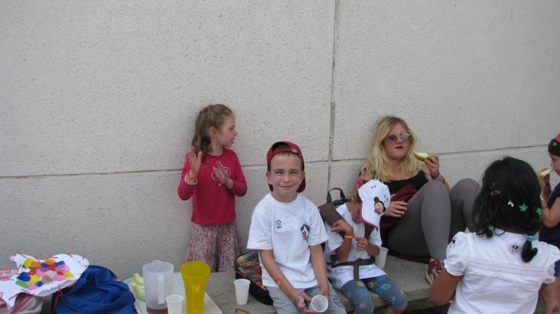Village Camps International Summer Camp VDC Geneva 2016-08-12 https://www.villagecamps.com/journals_admin/images/574-34-IMG_9236_800x449.jpg Village Camps International Summer Camp VDC Geneva 2016-08-12 https://www.villagecamps.com/journals_admin/images/574-34-IMG_9236_800x449.jpg