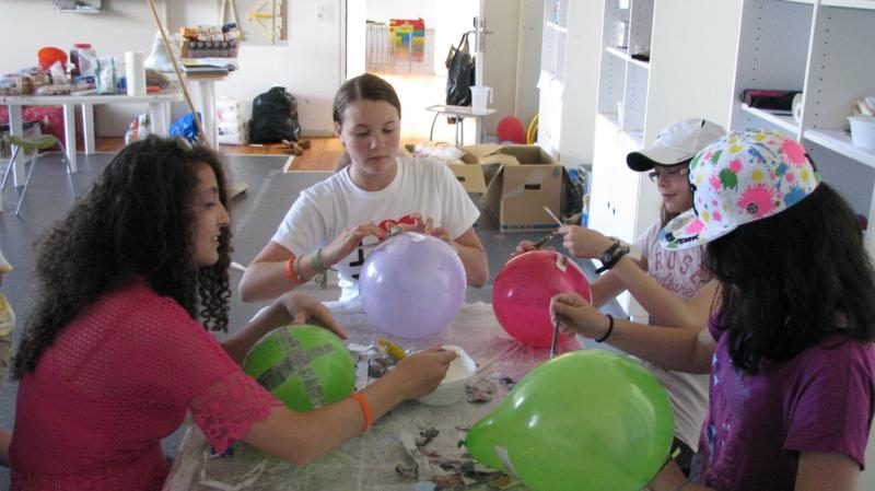 Village Camps International Summer Camp VDC Geneva 2016-08-12 https://www.villagecamps.com/journals_admin/images/577-34-IMG_9753_800x449.jpg