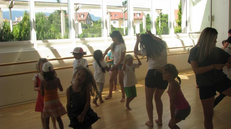 Village Camps International Summer Camp VDC Geneva 2016-08-12 https://www.villagecamps.com/journals_admin/images/578-34-IMG_9836_800x449.jpg