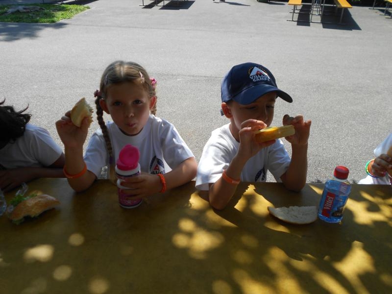 Village Camps International Summer Camp VDC Geneva 2016-08-12 https://www.villagecamps.com/journals_admin/images/583--DSCN1047_800x600.jpg