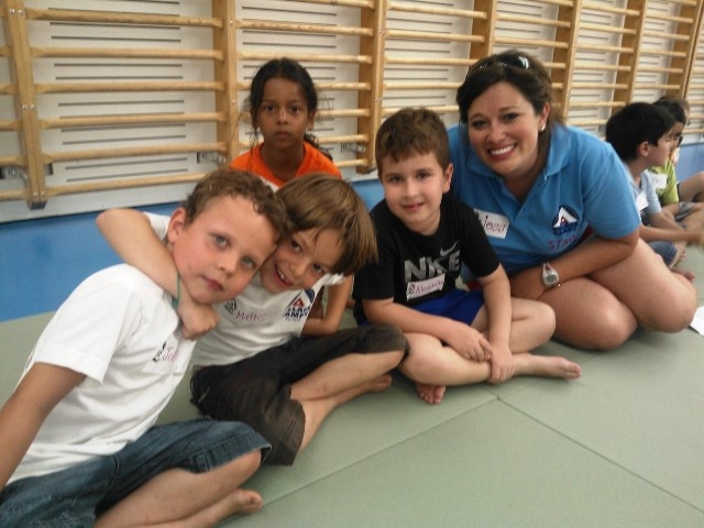 Village Camps International Summer Camp VDC Geneva 2016-08-12 https://www.villagecamps.com/journals_admin/images/794-34-WP_000621.jpg