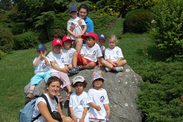 Village Camps International Summer Camp VDC Geneva 2016-08-12 https://www.villagecamps.com/journals_admin/images/796-34-DSC_0045.jpg