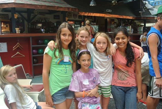 Village Camps International Summer Camp VDC Geneva 2016-08-12 https://www.villagecamps.com/journals_admin/images/802-34-DSC_1038.jpg