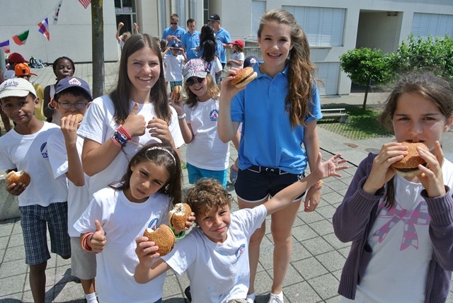 Village Camps International Summer Camp VDC Geneva 2016-08-12 https://www.villagecamps.com/journals_admin/images/804-34-DSC_1639.jpg