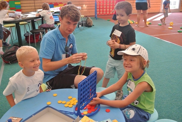 Village Camps International Summer Camp VDC Geneva 2016-08-12 https://www.villagecamps.com/journals_admin/images/805-34-DSC_2283.jpg