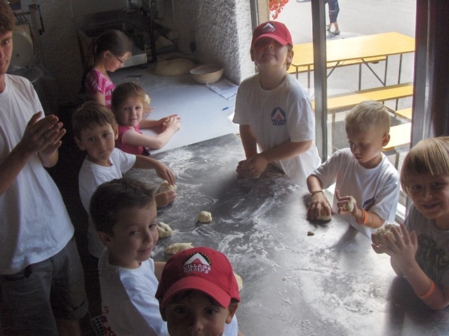 Village Camps International Summer Camp VDC Geneva 2016-08-12 https://www.villagecamps.com/journals_admin/images/807-34-HPIM7744.jpg