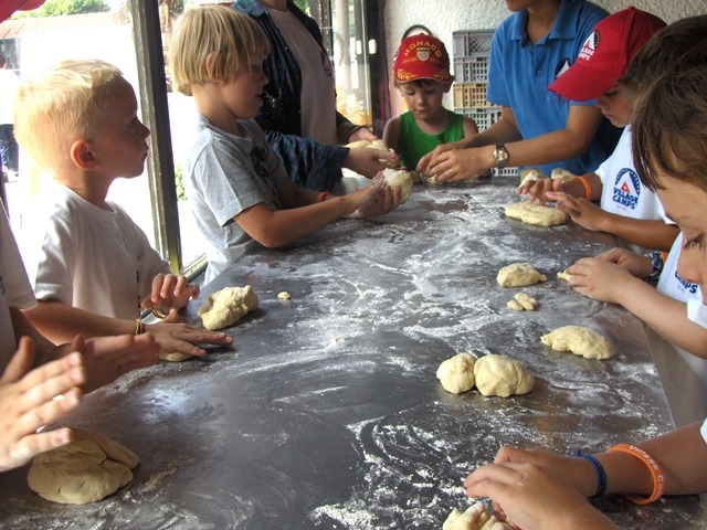 Village Camps International Summer Camp VDC Geneva 2016-08-12 https://www.villagecamps.com/journals_admin/images/807-34-HPIM7746.jpg