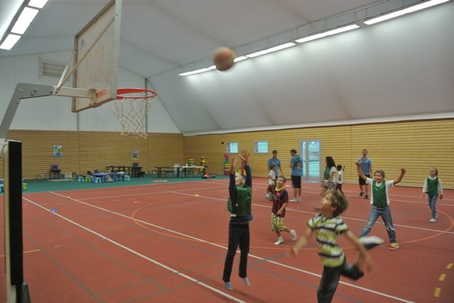 Village Camps International Summer Camp VDC Geneva 2016-08-12 https://www.villagecamps.com/journals_admin/images/810-34-DSC_5338.jpg