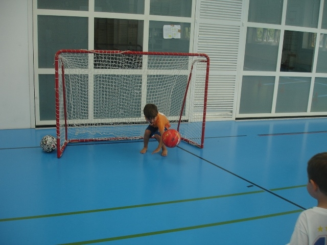 Village Camps International Summer Camp VDC Geneva 2016-08-12 https://www.villagecamps.com/journals_admin/images/811-34-DSC00740.jpg