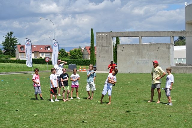 Village Camps International Summer Camp VDC Geneva 2016-08-12 https://www.villagecamps.com/journals_admin/images/811-34-DSC_5511.jpg
