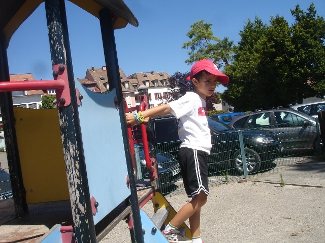 Village Camps International Summer Camp VDC Geneva 2016-08-12 https://www.villagecamps.com/journals_admin/images/813-34-DSC01079.jpg