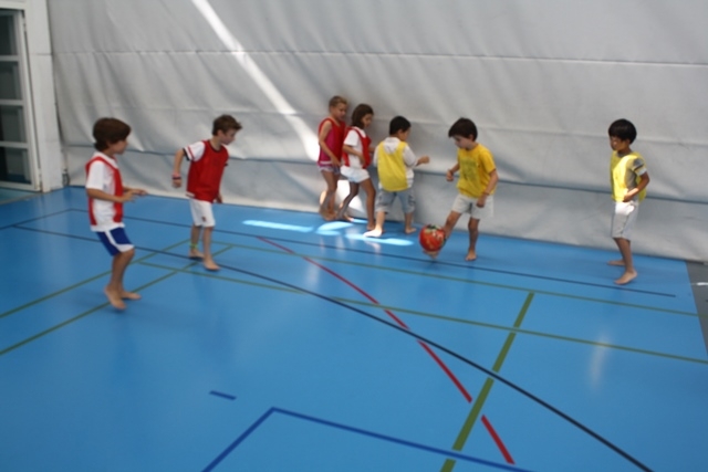 Village Camps International Summer Camp VDC Geneva 2016-08-12 https://www.villagecamps.com/journals_admin/images/813-34-IMG_2865.jpg