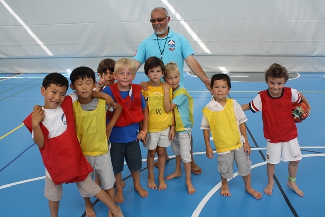 Village Camps International Summer Camp VDC Geneva 2016-08-12 https://www.villagecamps.com/journals_admin/images/813-34-IMG_2873.jpg