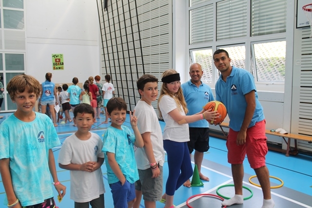 Village Camps International Summer Camp VDC Geneva 2016-08-12 https://www.villagecamps.com/journals_admin/images/814-34-IMG_7590.jpg