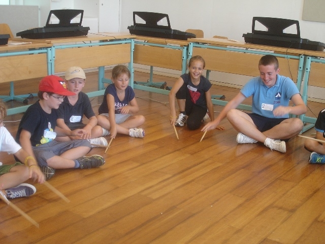 Village Camps International Summer Camp VDC Geneva 2016-08-12 https://www.villagecamps.com/journals_admin/images/815-34-DSC01402.jpg