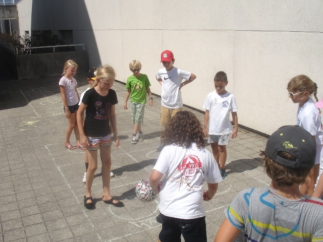 Village Camps International Summer Camp VDC Geneva 2016-08-12 https://www.villagecamps.com/journals_admin/images/815-34-DSC01426.jpg