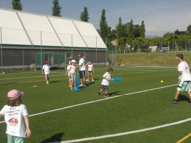 Village Camps International Summer Camp VDC Geneva 2016-08-12 https://www.villagecamps.com/journals_admin/images/816-34-WP_000761.jpg