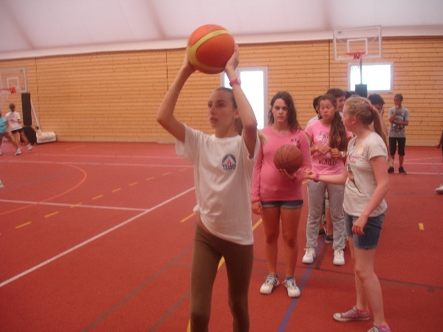 Village Camps International Summer Camp VDC Geneva 2016-08-12 https://www.villagecamps.com/journals_admin/images/817-34-DSC01693.jpg