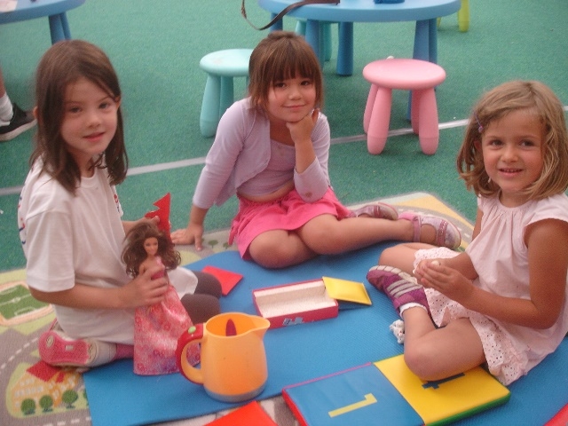 Village Camps International Summer Camp VDC Geneva 2016-08-12 https://www.villagecamps.com/journals_admin/images/817-34-DSC01702.jpg