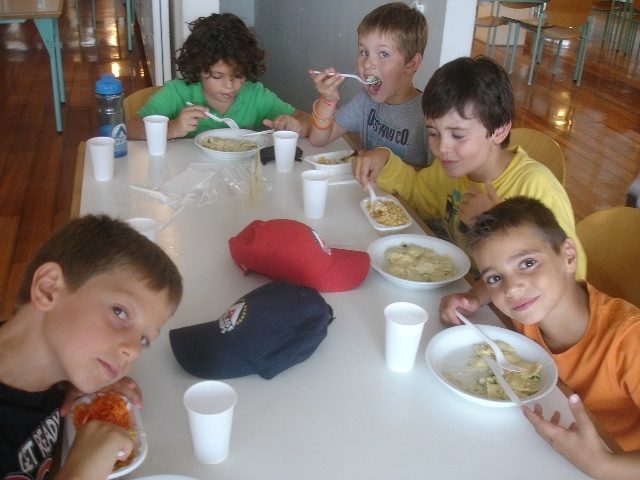 Village Camps International Summer Camp VDC Geneva 2016-08-12 https://www.villagecamps.com/journals_admin/images/818-34-DSC01819.jpg