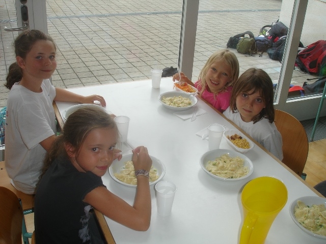 Village Camps International Summer Camp VDC Geneva 2016-08-12 https://www.villagecamps.com/journals_admin/images/818-34-DSC01822.jpg