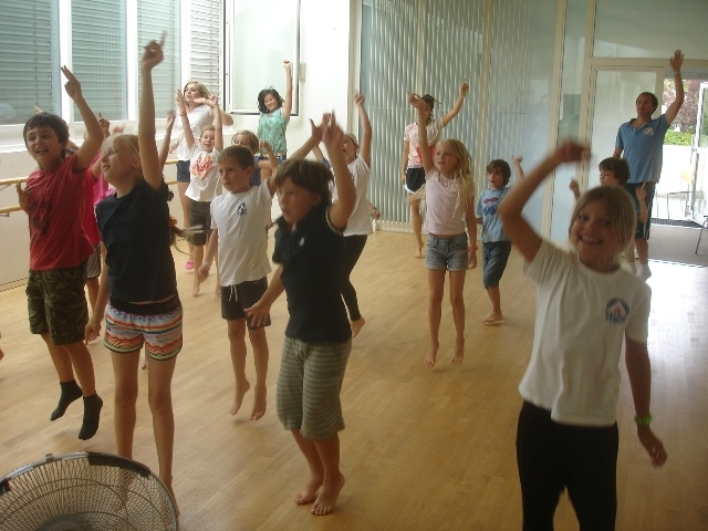 Village Camps International Summer Camp VDC Geneva 2016-08-12 https://www.villagecamps.com/journals_admin/images/819-34-DSC01892.jpg