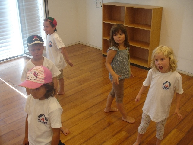 Village Camps International Summer Camp VDC Geneva 2016-08-12 https://www.villagecamps.com/journals_admin/images/820-34-DSC02005.jpg