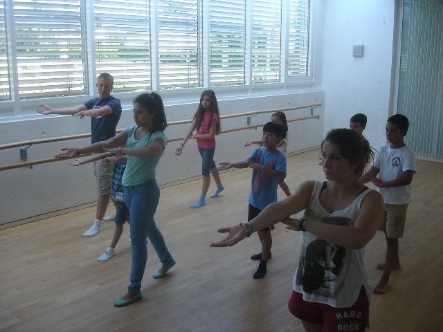 Village Camps International Summer Camp VDC Geneva 2016-08-12 https://www.villagecamps.com/journals_admin/images/822-34-DSC02230.jpg