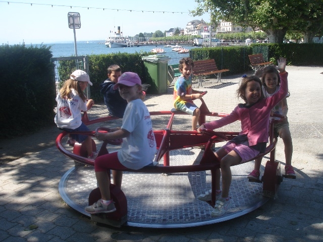 Village Camps International Summer Camp VDC Geneva 2016-08-12 https://www.villagecamps.com/journals_admin/images/823-34-DSC02579.jpg