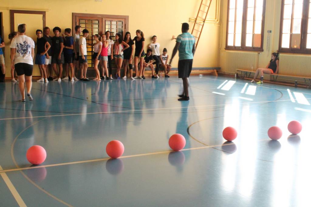 Village Camps International Summer Camp LTC, Leysin 2024-07-22 https://www.villagecamps.com/journals_admin/images/1348-1468-IMG_8775.jpg