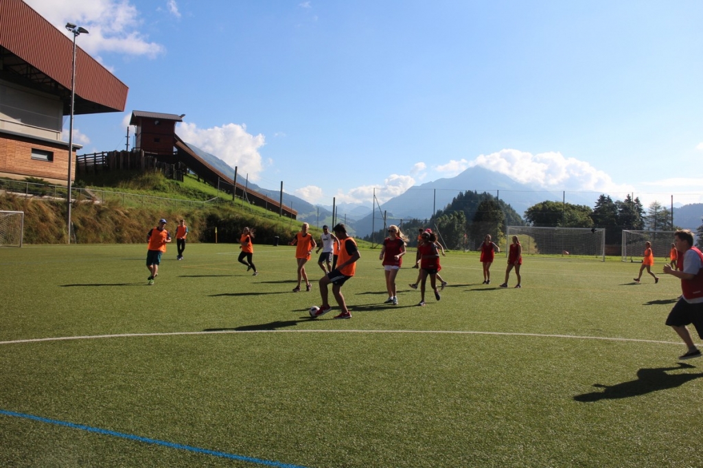 Village Camps International Summer Camp LTC, Leysin 2024-07-22 https://www.villagecamps.com/journals_admin/images/1617-5049-IMG_7400.jpg