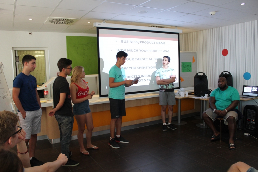 Village Camps International Summer Camp LTC, Leysin 2024-07-22 https://www.villagecamps.com/journals_admin/images/1851-0344-IMG_1201.jpg