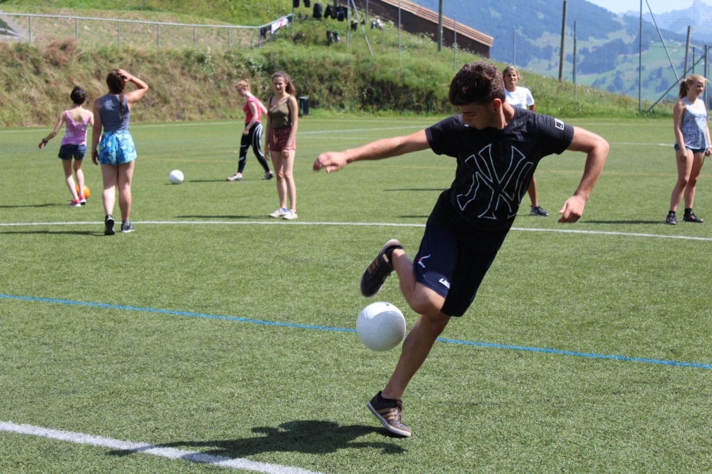 Village Camps International Summer Camp LTC, Leysin 2024-07-22 https://www.villagecamps.com/journals_admin/images/1852-1707-IMG_1686.jpg