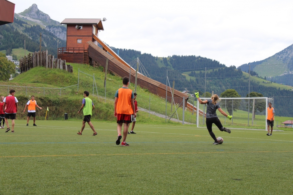 Village Camps International Summer Camp LTC, Leysin 2024-07-22 https://www.villagecamps.com/journals_admin/images/1860-0838-IMG_5362.jpg