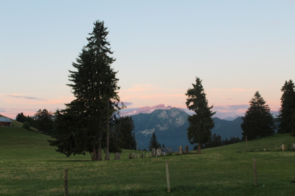Village Camps International Summer Camp LTC, Leysin 2024-07-22 https://www.villagecamps.com/journals_admin/images/1861-8415-IMG_5740.jpg