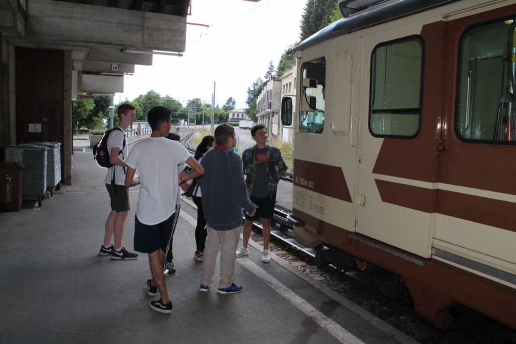 Village Camps International Summer Camp LTC, Leysin 2024-07-22 https://www.villagecamps.com/journals_admin/images/2142-5108-IMG_1121.jpg