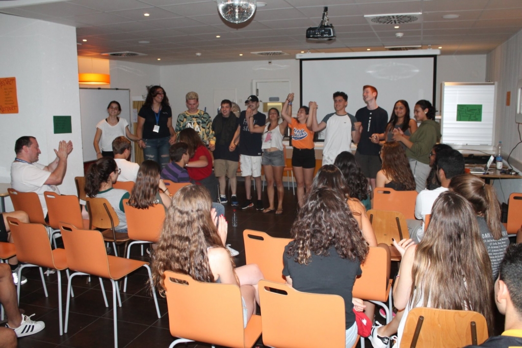 Village Camps International Summer Camp LTC, Leysin 2024-07-22 https://www.villagecamps.com/journals_admin/images/2143-2023-IMG_1663.jpg