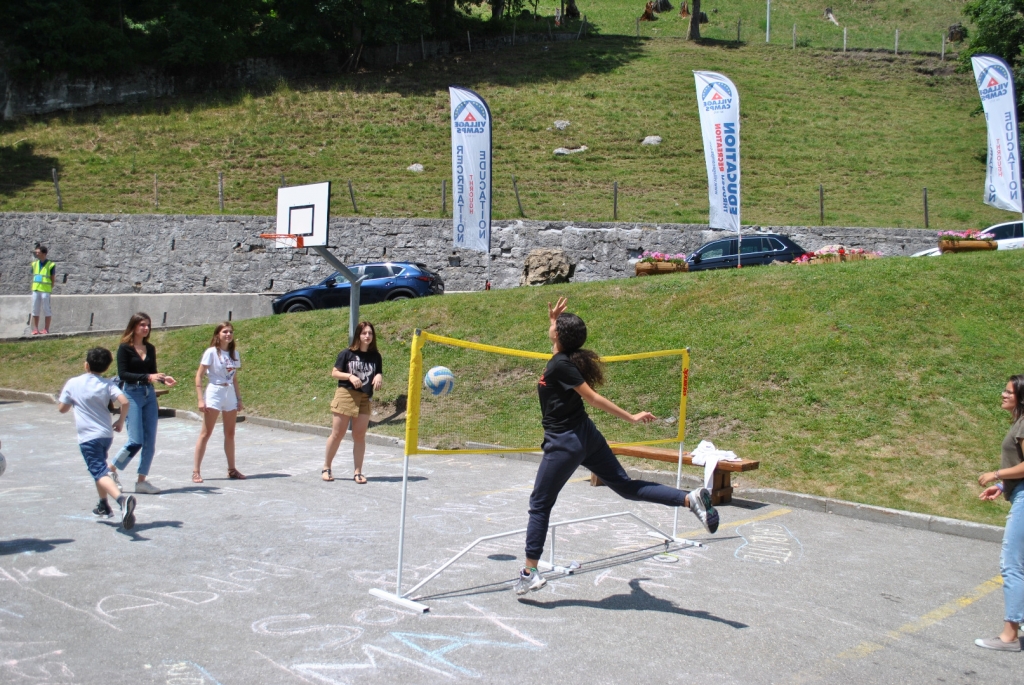 Village Camps International Summer Camp LTC, Leysin 2024-07-22 https://www.villagecamps.com/journals_admin/images/2282-4505-DSC_0365.jpg