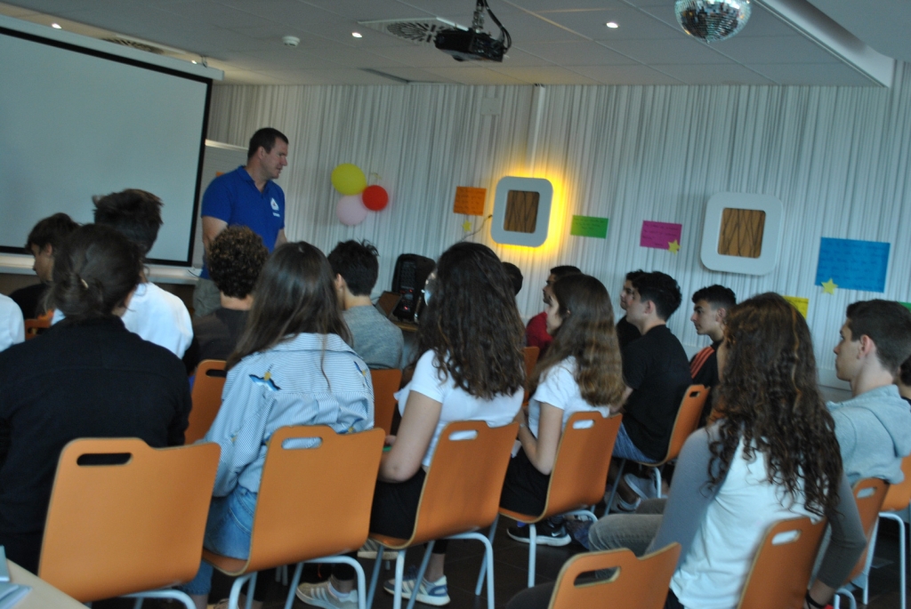 Village Camps International Summer Camp LTC, Leysin 2024-07-22 https://www.villagecamps.com/journals_admin/images/2283-0177-DSC_0479.jpg