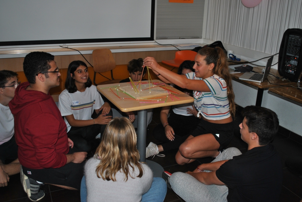 Village Camps International Summer Camp LTC, Leysin 2024-07-22 https://www.villagecamps.com/journals_admin/images/2283-0204-DSC_0545.jpg