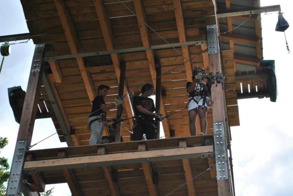 Village Camps International Summer Camp LTC, Leysin 2024-07-22 https://www.villagecamps.com/journals_admin/images/2283-0299-DSC_0645.jpg